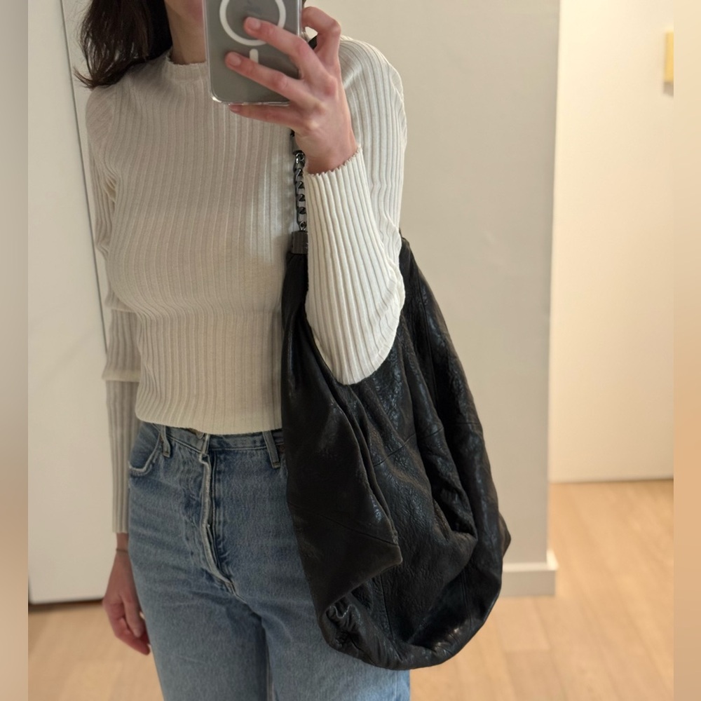 Alice + Olivia oversized black leather bag - Picture 3 of 13